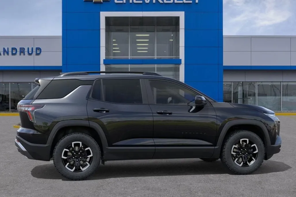 2026 Chevrolet Equinox ACTIV photo 1