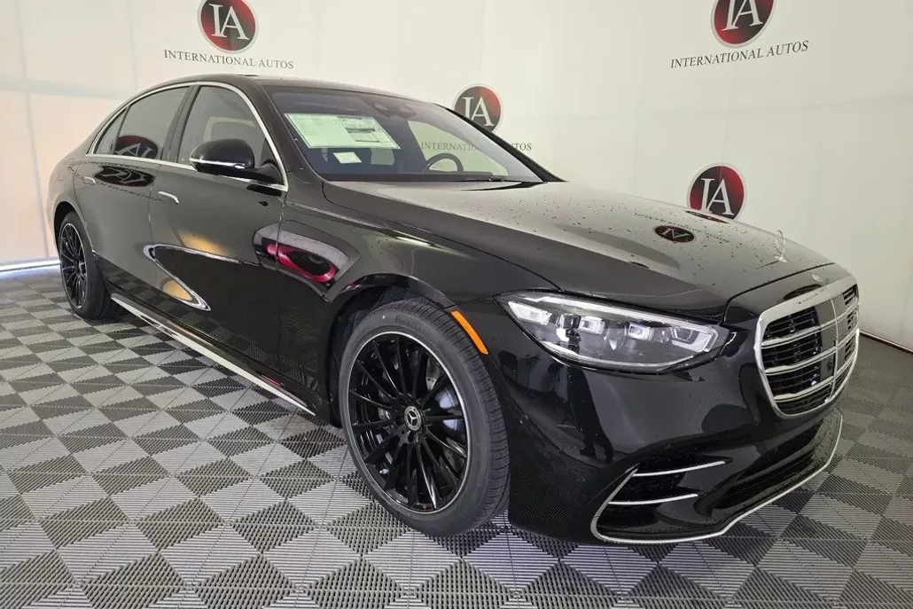 2026 Mercedes Benz S 580 4MATIC photo 1