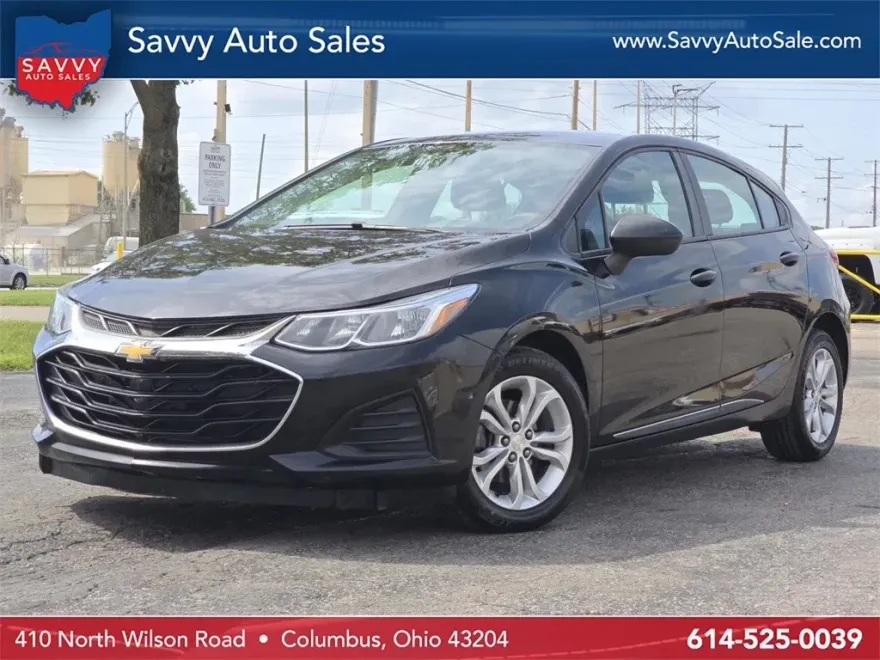 2019 Chevrolet Cruze LS photo 1