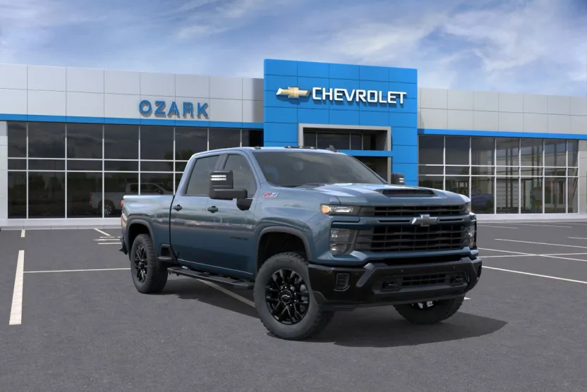 2026 Chevrolet Silverado 2500HD Custom photo 1