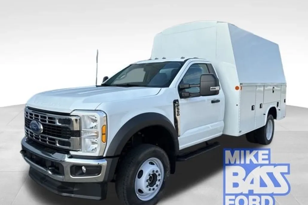 2024 Ford F-550 XL photo 1
