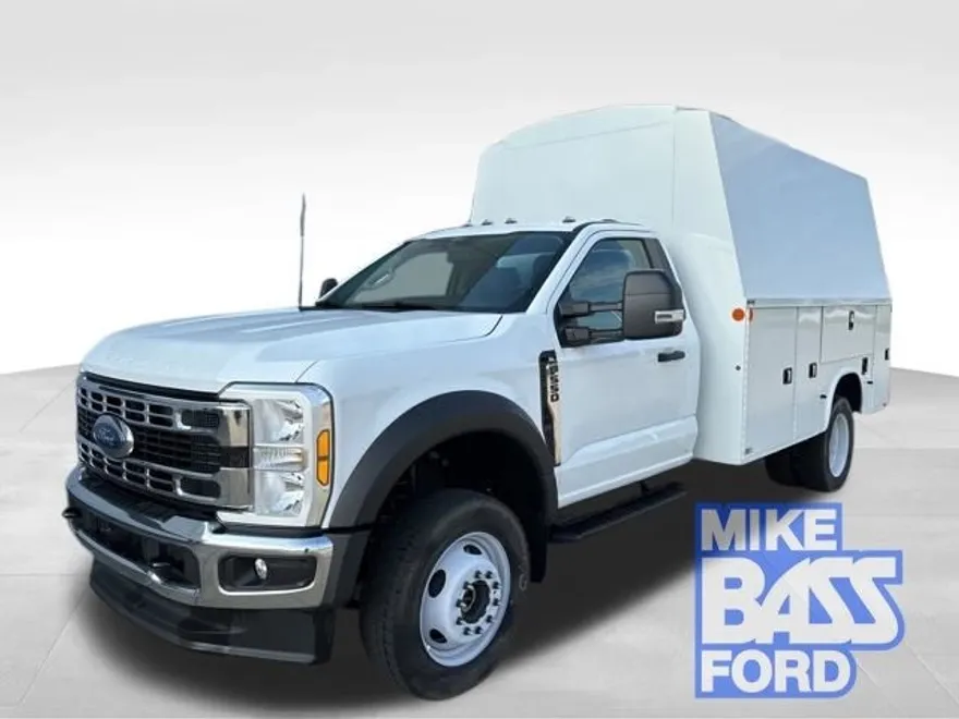 2024 Ford F-550 XL photo 1