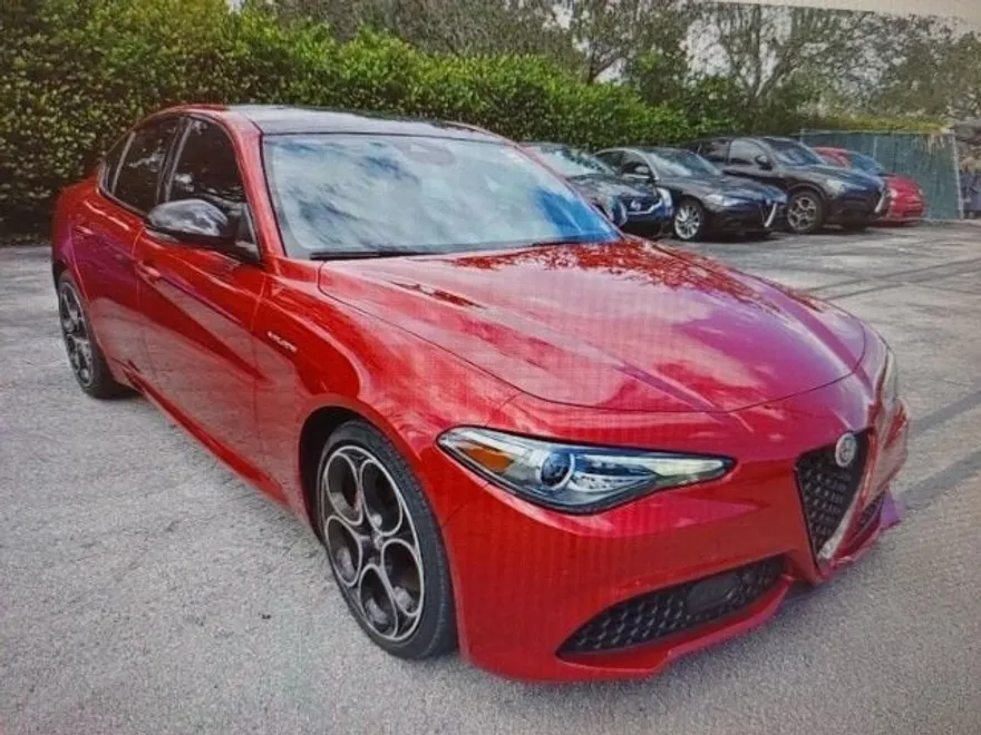 2022 Alfa Romeo Giulia Ti - VELOCE photo 1