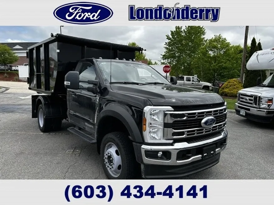 2024 Ford F-550 photo 1