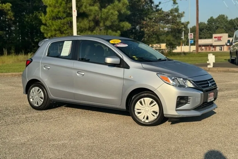 2023 Mitsubishi Mirage ES photo 1