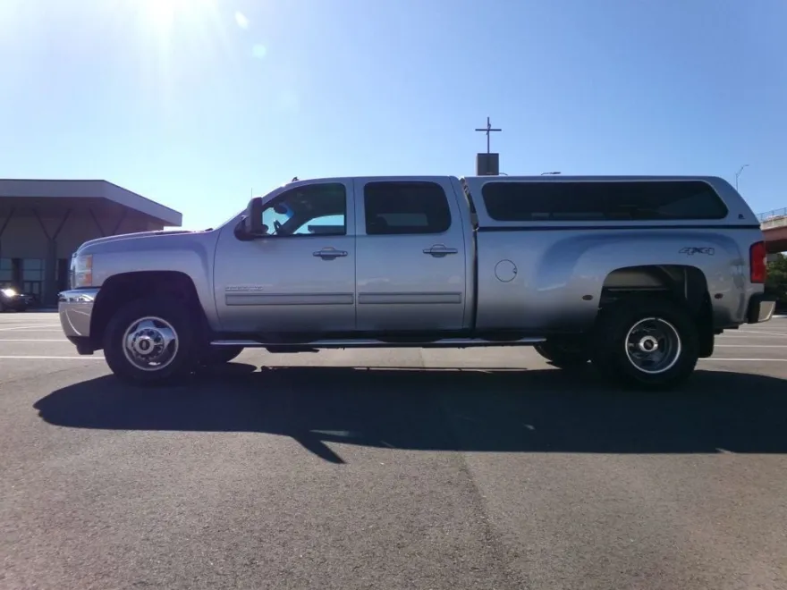 2014 Chevrolet Silverado 3500HD LT photo 1
