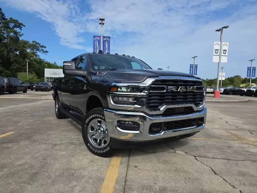 2025 Ram 2500 Tradesman photo 1