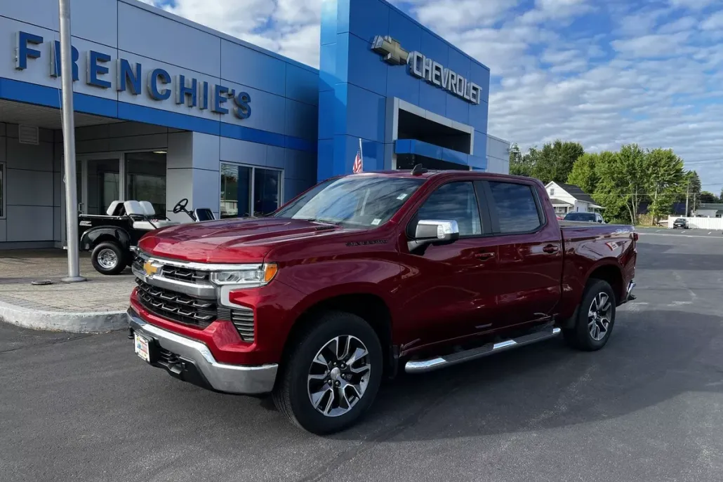 2023 Chevrolet Silverado 1500 LT photo 1