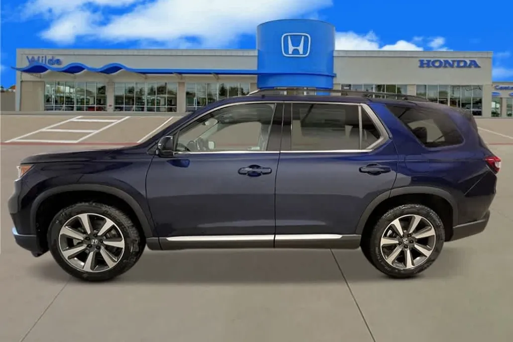 2025 Honda Pilot Elite photo 1