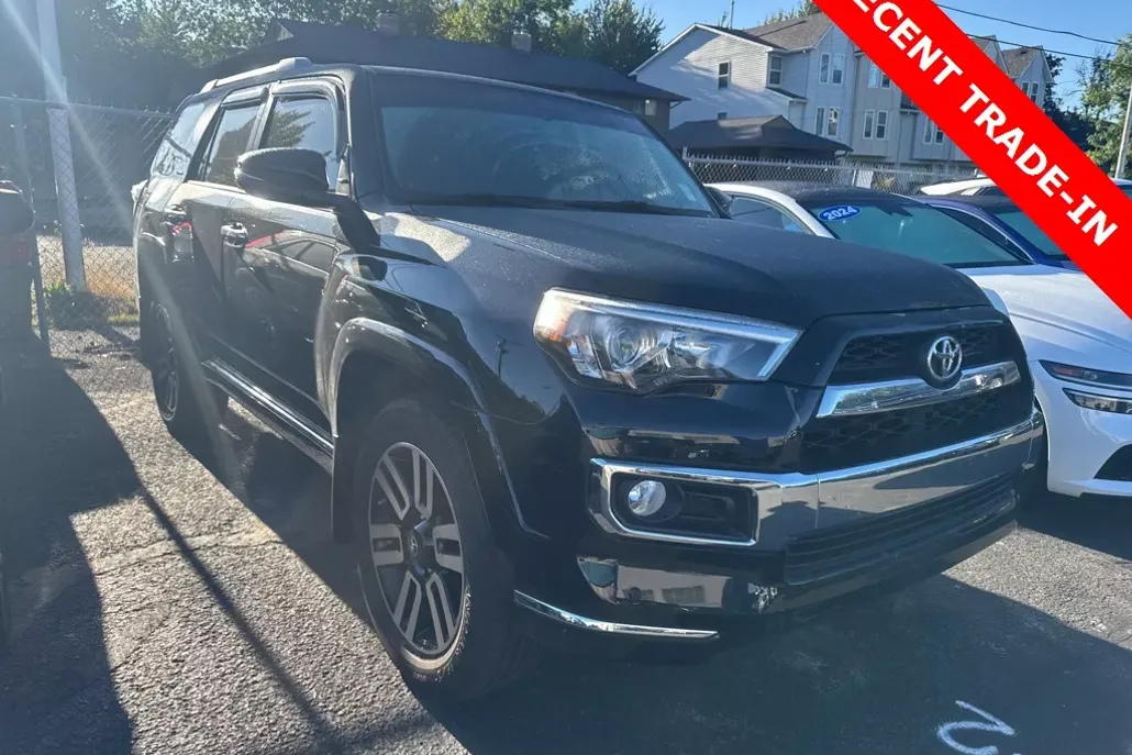 2018 Toyota 4Runner Limited photo 1