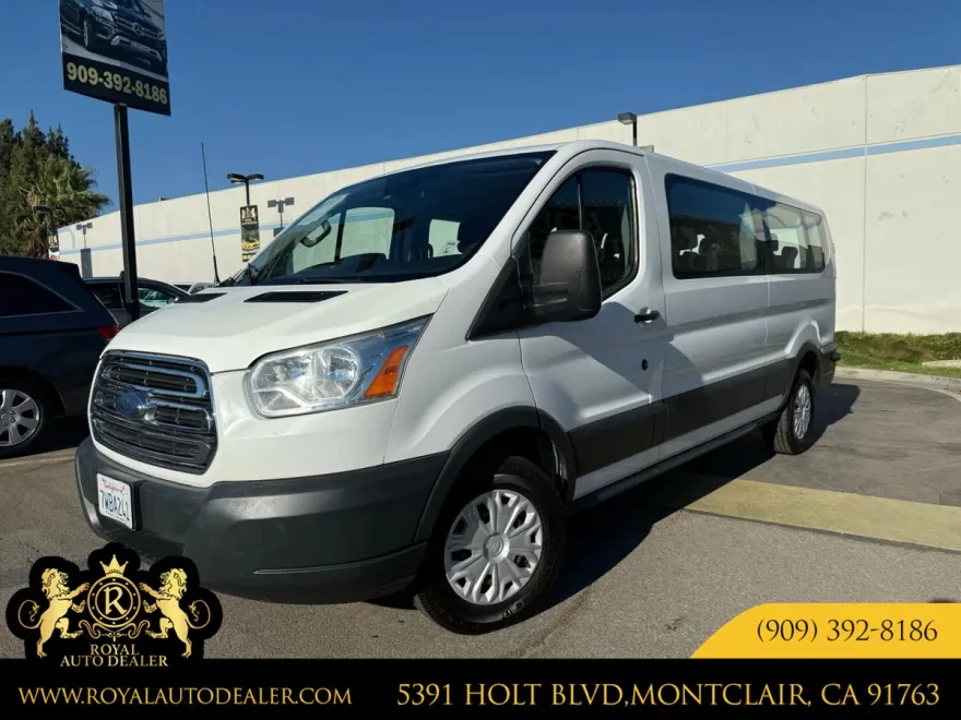 2017 Ford Transit XLT photo 1
