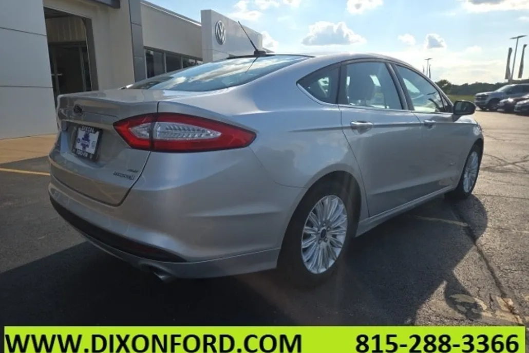 2013 Ford Fusion Hybrid SE photo 1