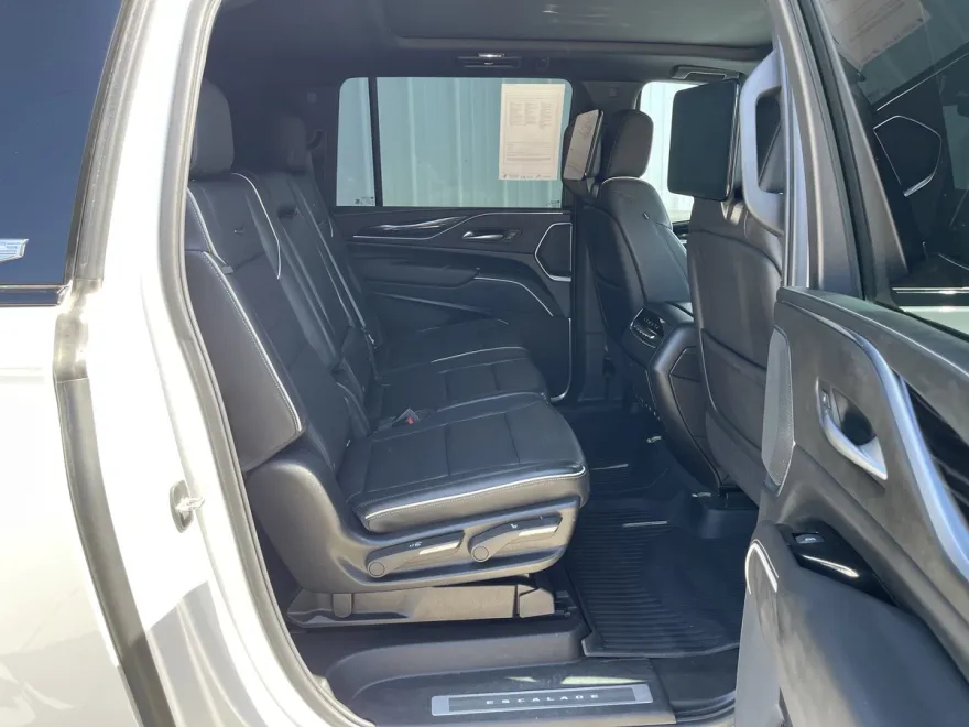 2021 Cadillac Escalade ESV Sport photo 1