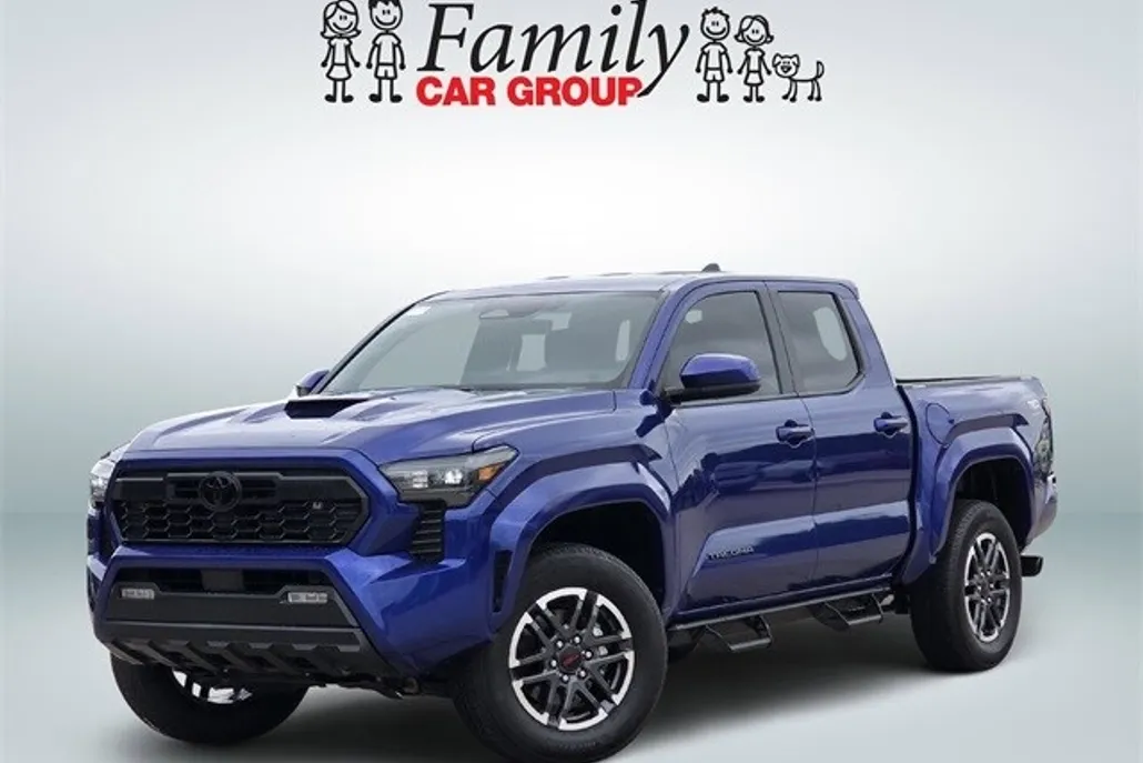 2025 Toyota Tacoma TRD Sport photo 1