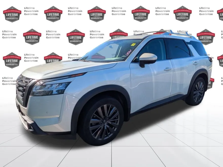 2022 Nissan Pathfinder SL photo 1