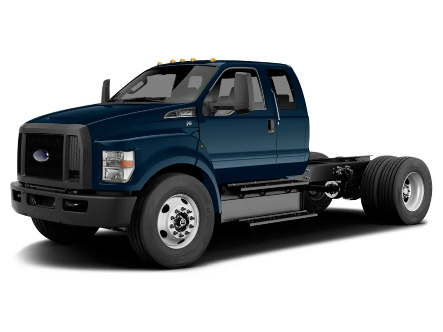 2019 Ford F-750 Base SuperCab photo 1