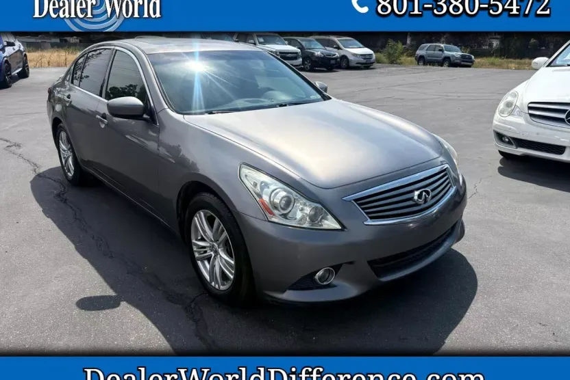 2012 Infiniti G37 photo 1