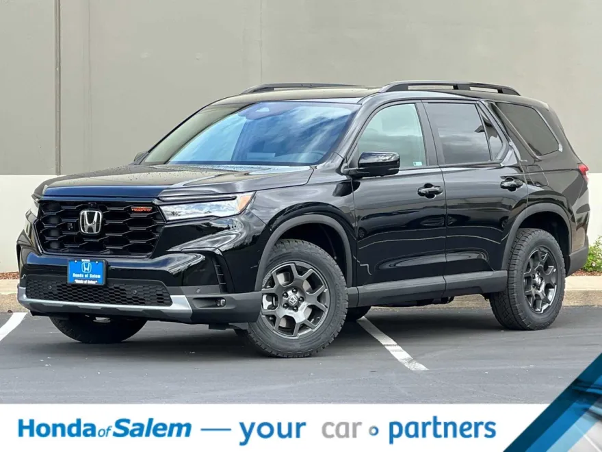 2025 Honda Pilot TrailSport photo 1