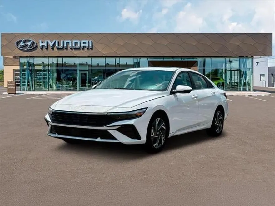 2025 Hyundai Elantra Limited photo 1