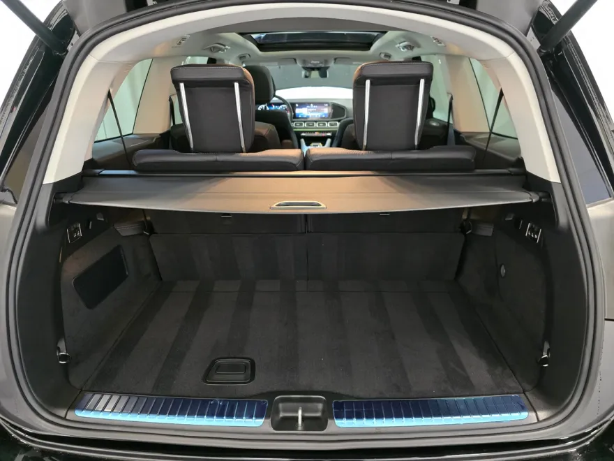 2025 Mercedes Benz GLS 450 4MATIC photo 1