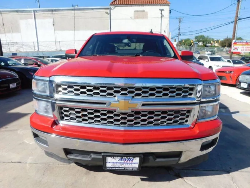 2015 Chevrolet Silverado 1500 LT photo 1