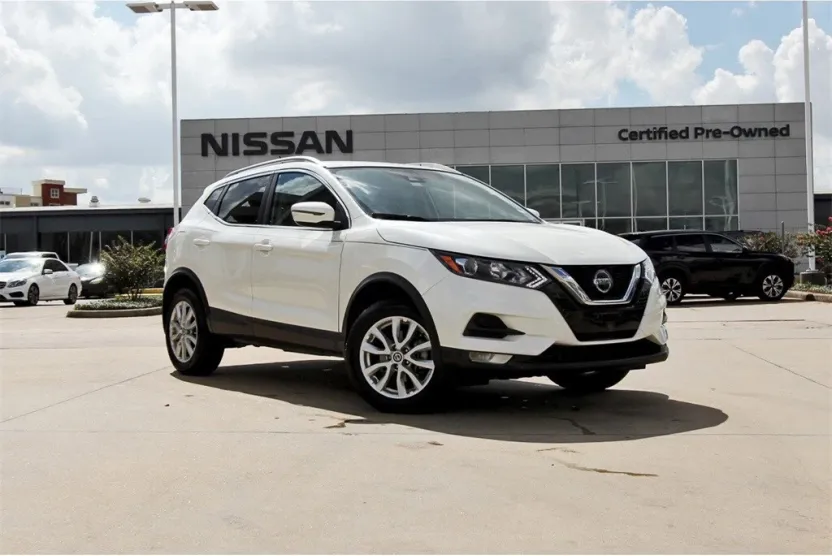 2022 Nissan Rogue Sport SV photo 1