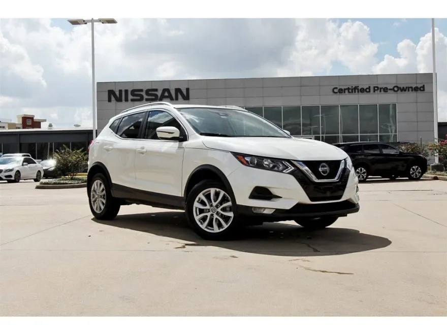 2022 Nissan Rogue Sport SV photo 1