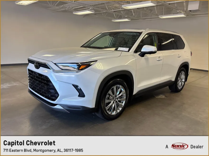 2024 Toyota Grand Highlander Platinum photo 1