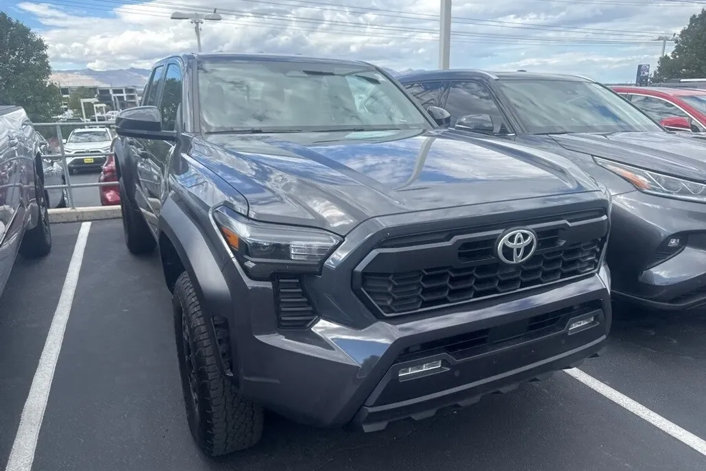 2024 Toyota Tacoma Base photo 1