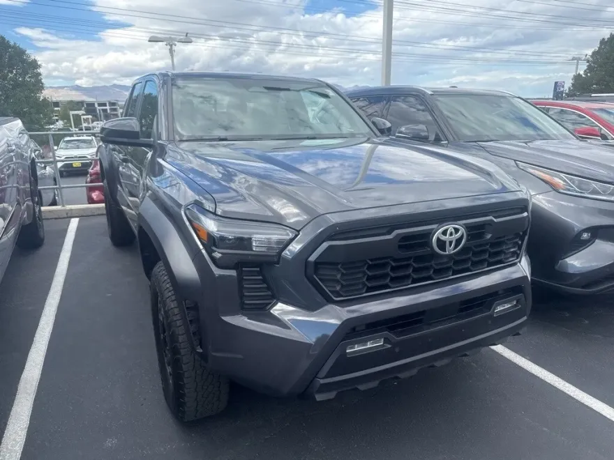 2024 Toyota Tacoma Base photo 1