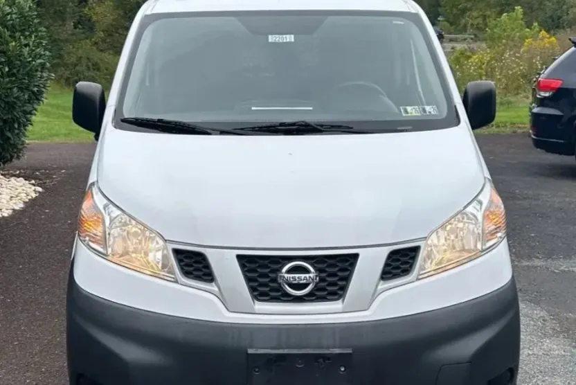 2018 Nissan NV200 S photo 1