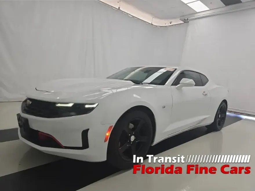 2019 Chevrolet Camaro 2LT photo 1