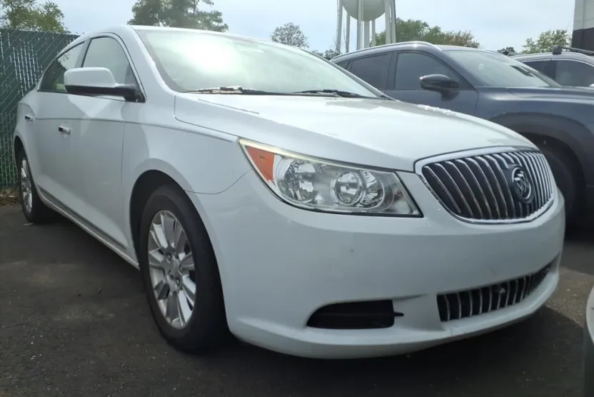 2013 Buick LaCrosse Base photo 1