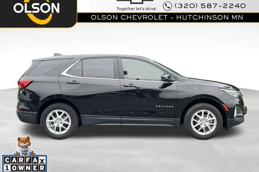2022 Chevrolet Equinox LT photo 1