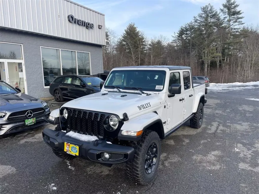 2023 Jeep Gladiator Willys photo 1
