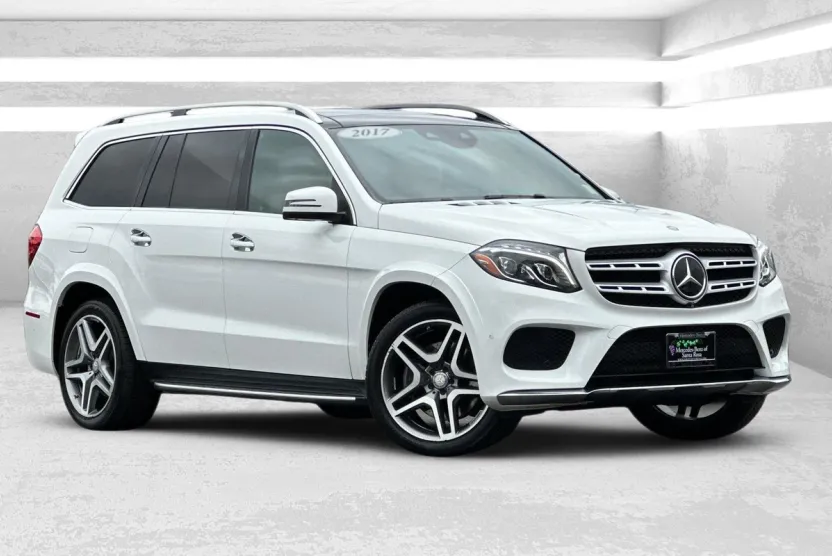 2017 Mercedes Benz GLS 550 4MATIC photo 1