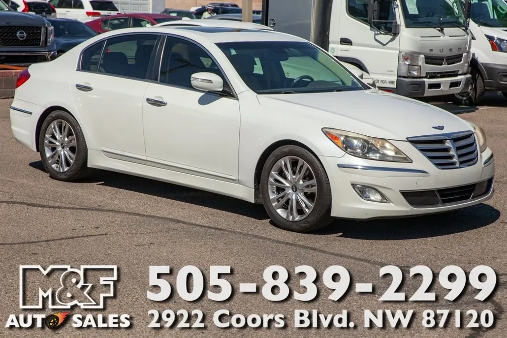 2012 Hyundai Genesis 3.8 photo 1