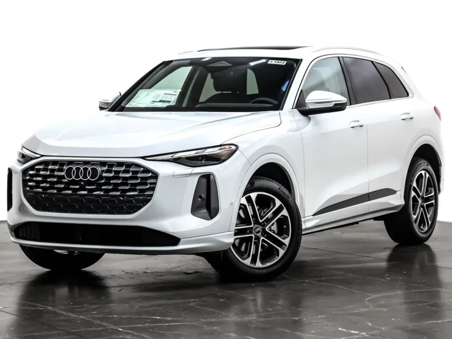2025 Audi Q5 Premium TFSI photo 1