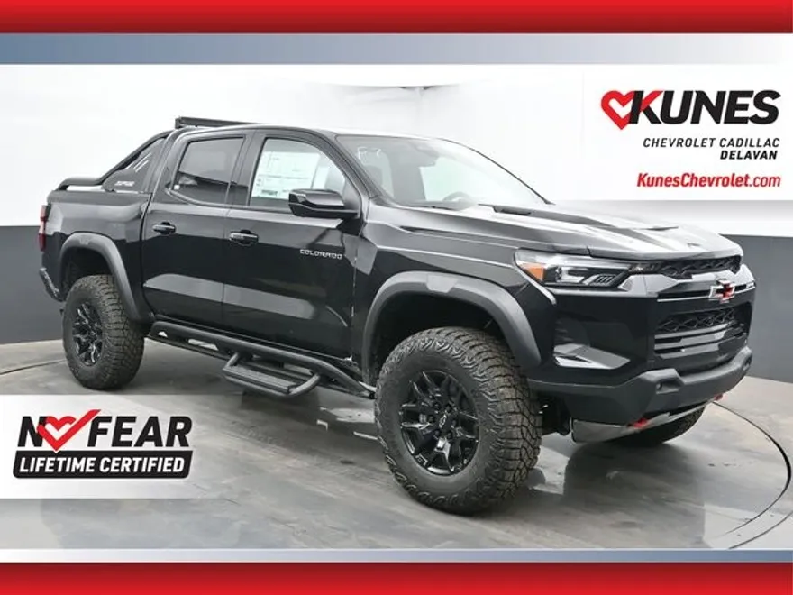 2025 Chevrolet Colorado ZR2 photo 1