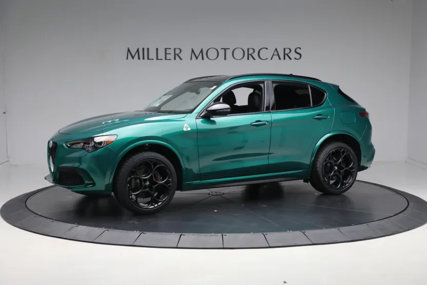 2024 Alfa Romeo Stelvio Quadrifoglio photo 1