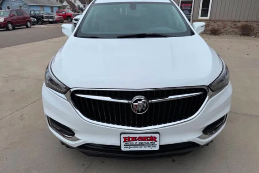 2019 Buick Enclave Essence photo 1