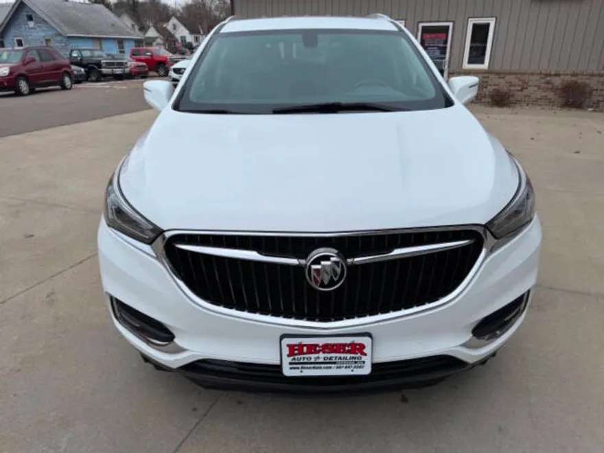 2019 Buick Enclave Essence photo 1
