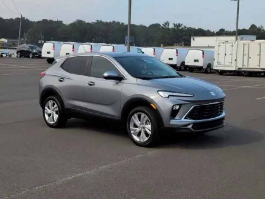 2025 Buick Encore GX Preferred photo 1