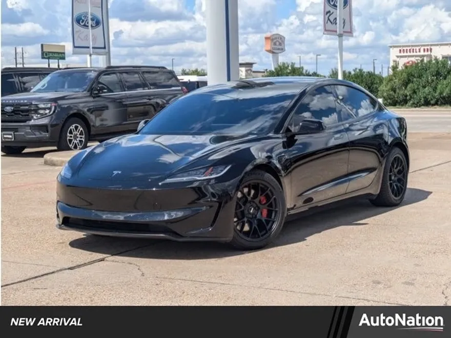 2024 Tesla Model 3 Performance photo 1
