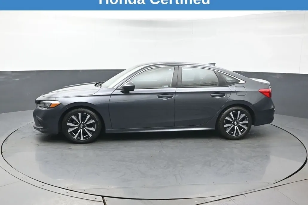 2022 Honda Civic EX photo 1