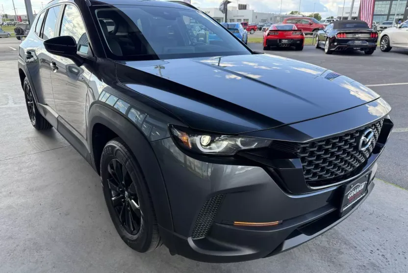 2023 Mazda CX-50 Preferred Plus photo 1