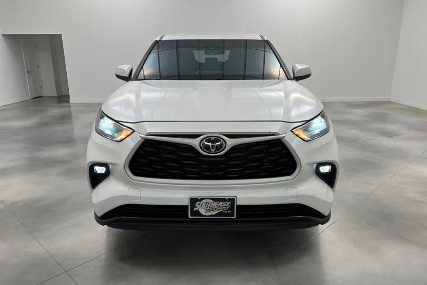 2023 Toyota Highlander Limited Platinum XLE XSE photo 1