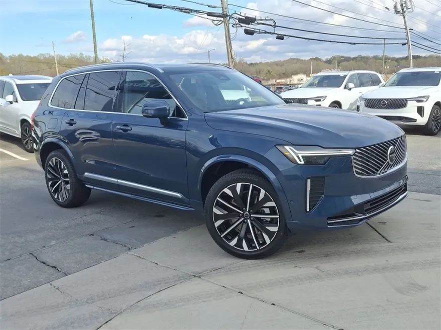 2025 Volvo XC90 Plus photo 1