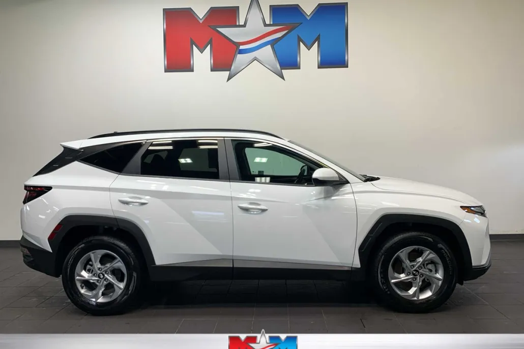 2024 Hyundai Tucson SEL photo 1