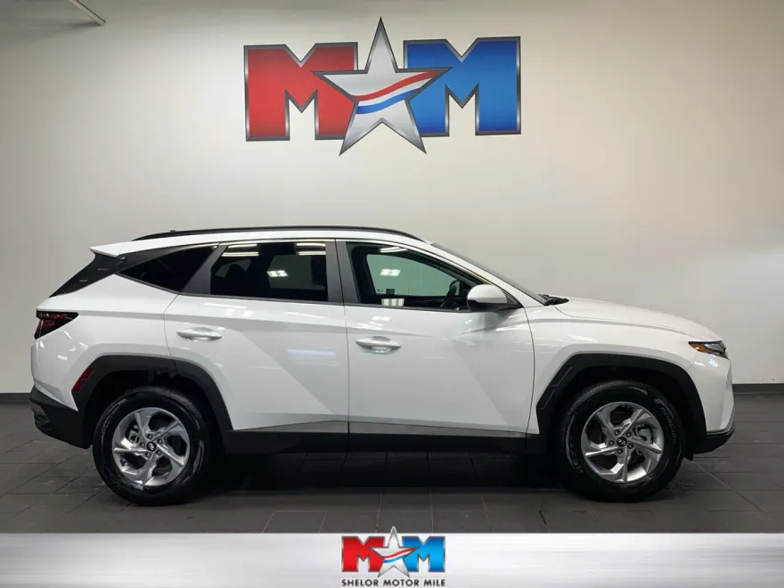 2024 Hyundai Tucson SEL photo 1